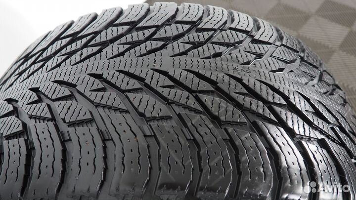 Nokian Tyres Hakkapeliitta R3 SUV 295/35 R21
