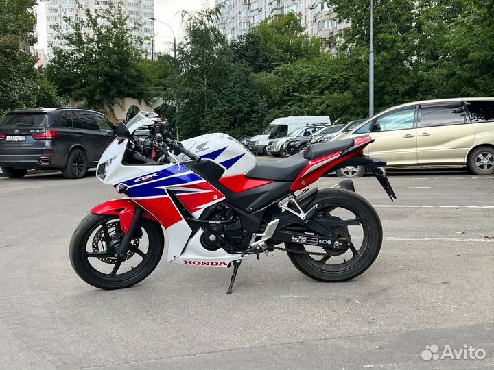 Honda cbr300r