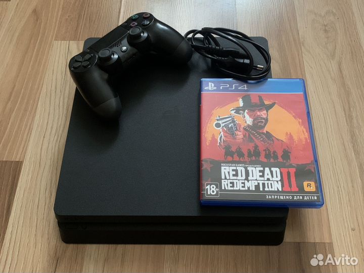 Sony PS4 slim 1tb + rdr 2