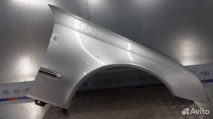 Крыло переднее на Mercedes Benz E-class W211