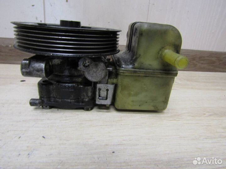 Насос гур Mazda CX7 2,3 л L3