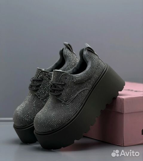 Высокие ботинки Miu Miu женские весна демисезон