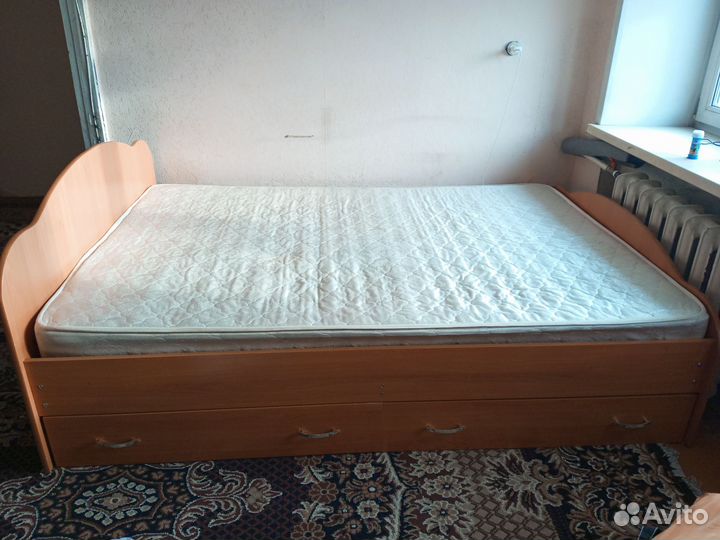 Кровать двухспальная