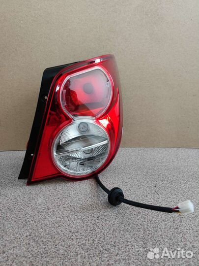 Фонарь задний правый Chevrolet Aveo Т300