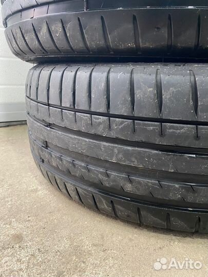 Michelin Pilot Sport 4 225/45 R18 и 255/40 R18