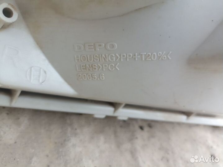 Фара правая Toyota Land Cruiser Prado120 2002-2009