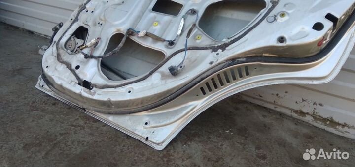 Дверь зад правая б/у Toyota Carina AT211 1996-2001