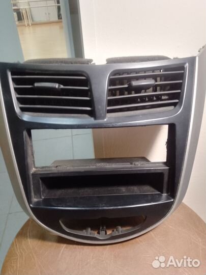 Рамка автомагнитолы