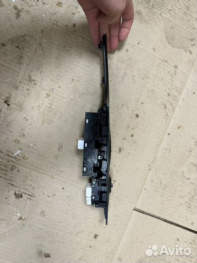 Блок управления стеклоподьемниками Hyundai I40