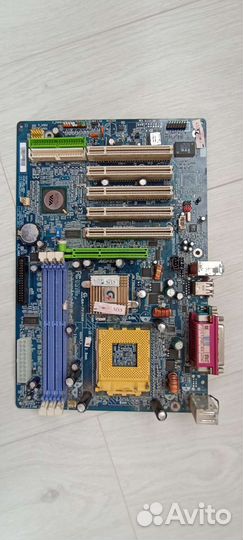 Материнская плата gigabyte ga-7vt600