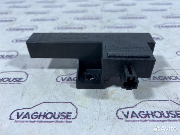 Антенна Audi A6 C6 3.2 BYU 2007