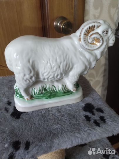 Статуэтки гжель СССР: чайка, баран