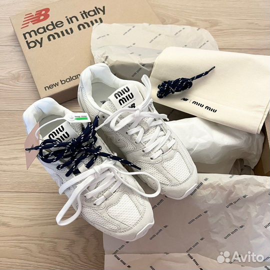 Кроссовки New Balance X Miu Miu 530 SL White