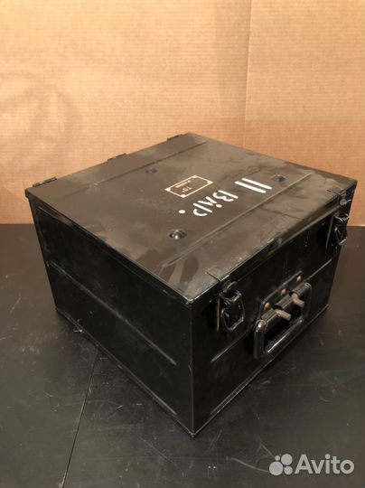 Металлический ящик