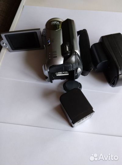 Видеокамера JVC Everio GZ-MG21