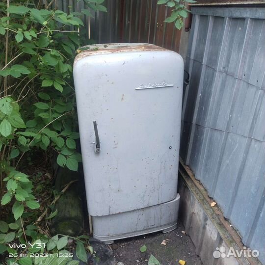 Холодильник бу ЗИЛ