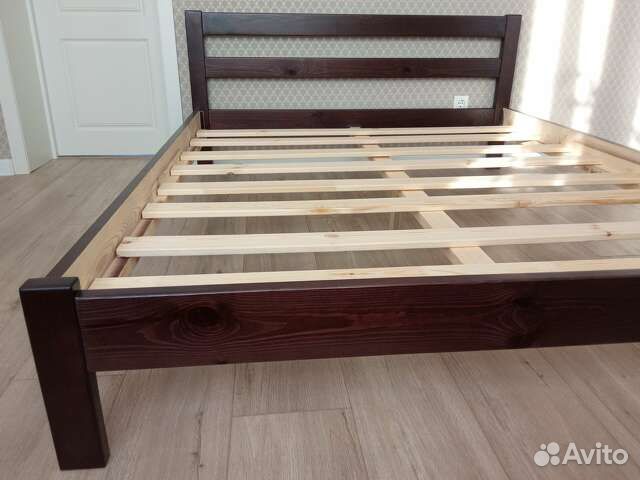 Двухспальные Кровати из массива дерева