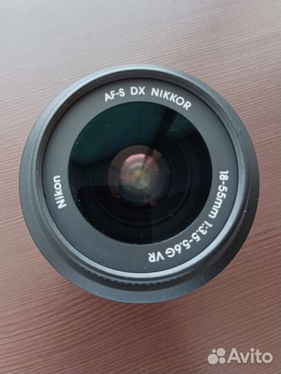 Объектив Nikon DX AF-S 18-55 VR