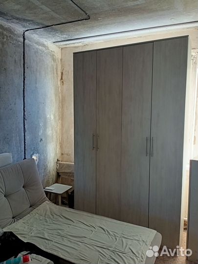 Узкий шкаф в прихожую бу