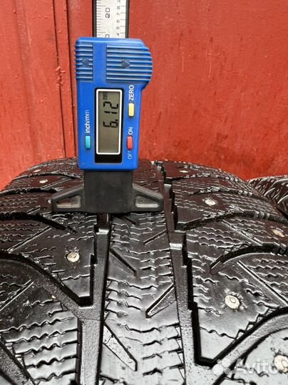 Bridgestone Ice Cruiser 7000 205/55 R16 91T