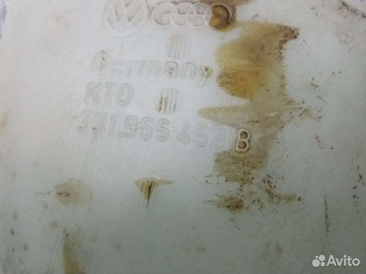 Бачок омывателя Фольксваген Пассат Б2