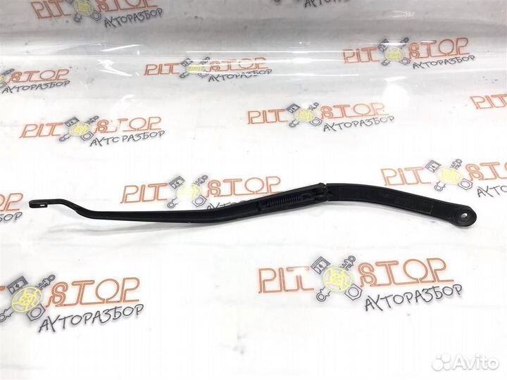 Держатель стеклоочистителя правый Nissan Teana (J