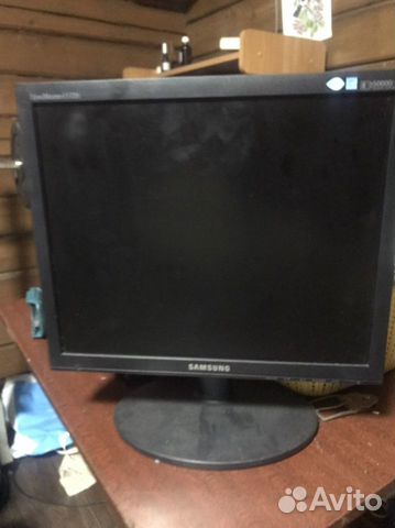 Монитор Samsung