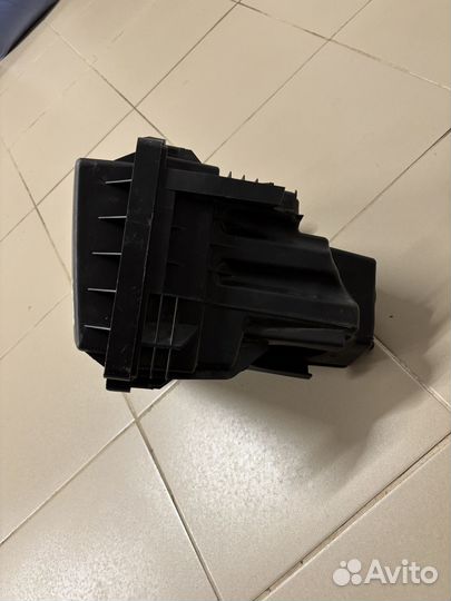 Корпус воздушного фильтра land rover freelander 2