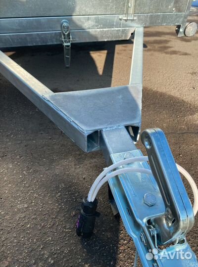 Прицеп легковой