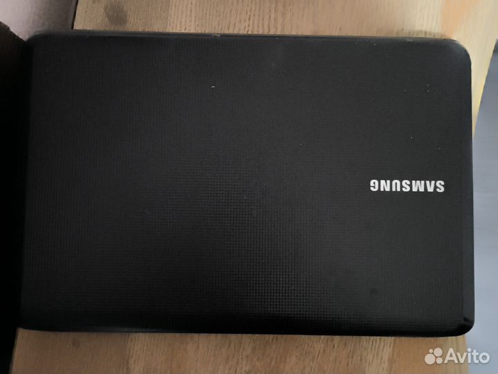Ноутбук samsung на запчасти