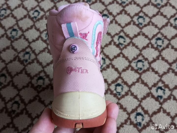 Сапоги для девочки разм 24