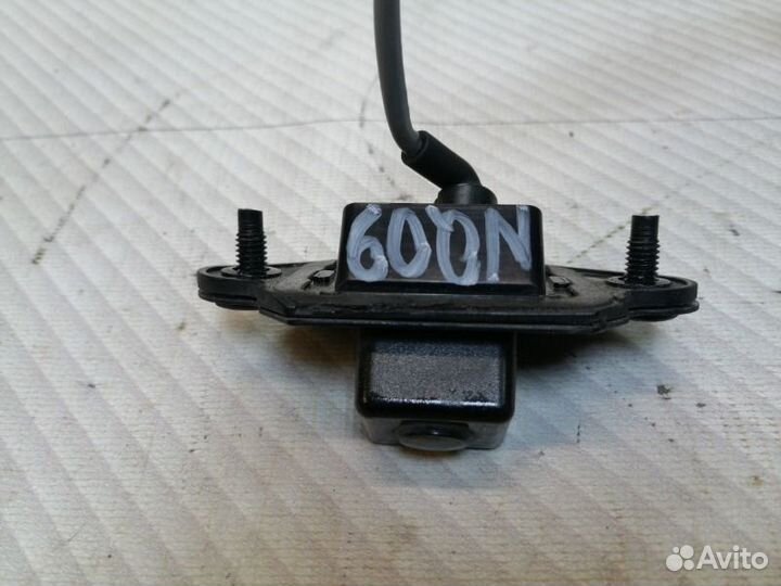 Камера заднего вида Nissan Qashqai J10