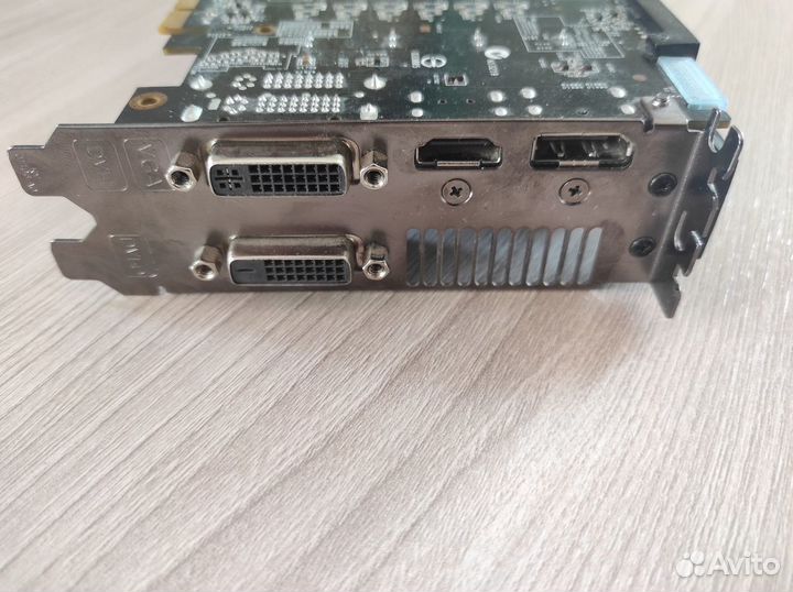 Видеокарта R9 270X