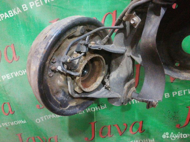 Балка задняя Toyota Noah AZR65 1AZ-FSE 2007