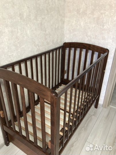 Детская кровать фирмы Гандылян