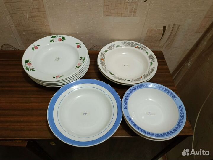 Тарелки разные