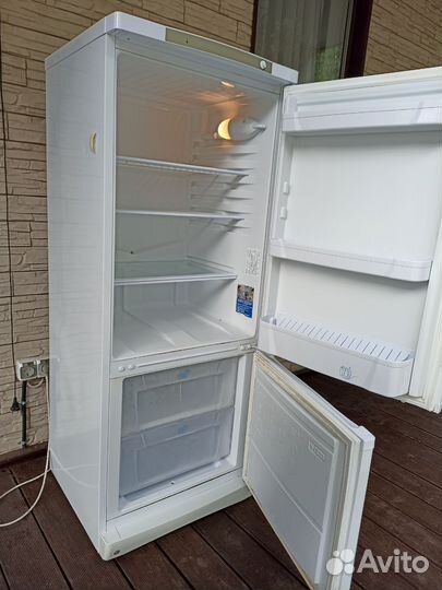 Холодильник бу Indesit