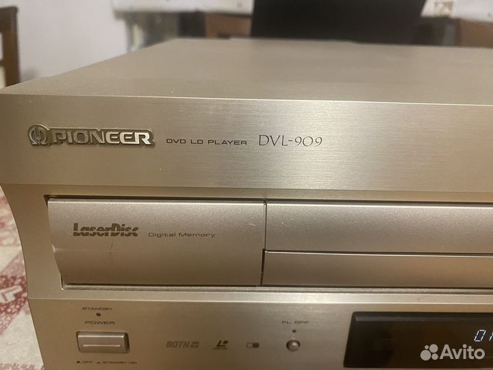 LD Dvd плейер Pioneer DVL 909