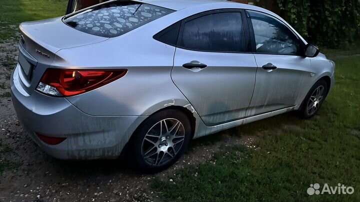 Hyundai Solaris 1.4 AT, 2012, 243 000 км