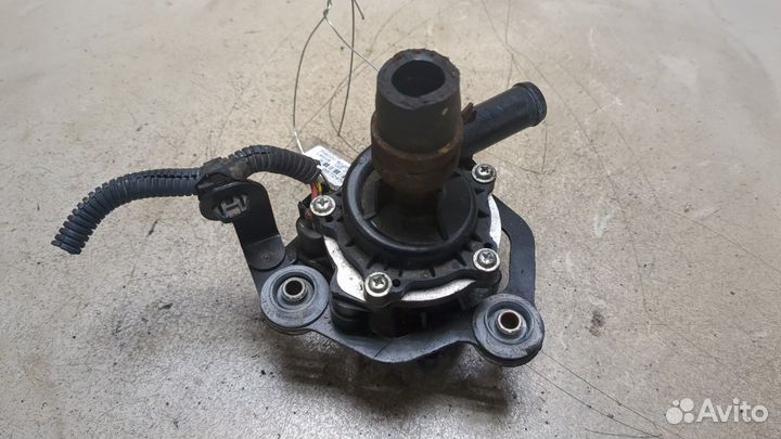 Насос водяной Lexus GS, 2008