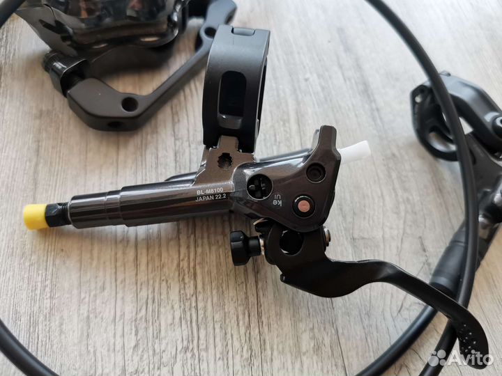 Тормоза Shimano Deore XT калипер BR-M8120 BL-M8100