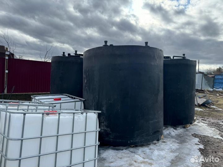 Ёмкость для воды пластиковая 8000 литров