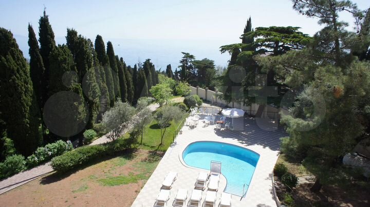 2-к. квартира, 101,3 м², 2/3 эт.