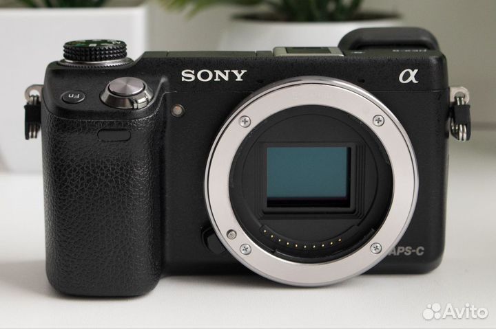 Sony NEX-6 Kit (Пробег 8 тысяч)