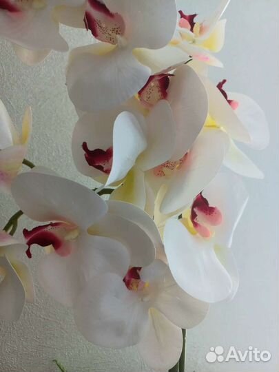 Орхидея (фаленопсис) искусственная для декора