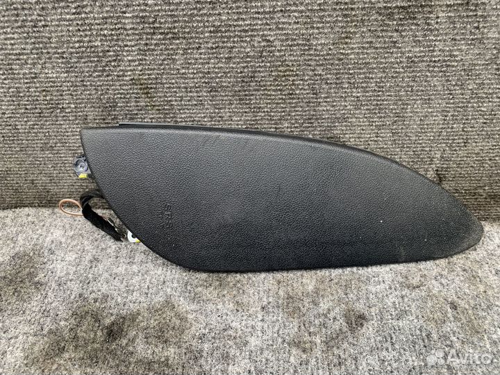 Подушка безопасности левая в сиденье W211 211