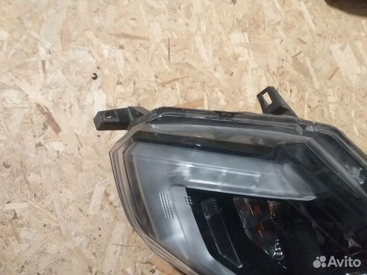 Фара левая Nissan X-Trail T32 галоген рестайлинг