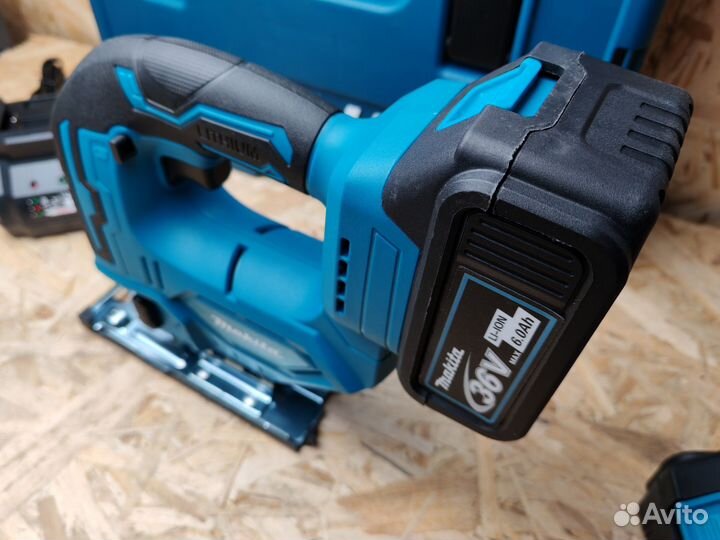 Новый аккумуляторы электролобзик 550Вт