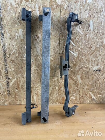 Усилитель переднего бампера nissan primera p12