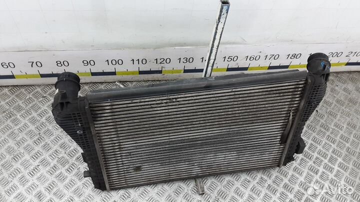 Радиатор интеркуллера на Skoda Octavia A5